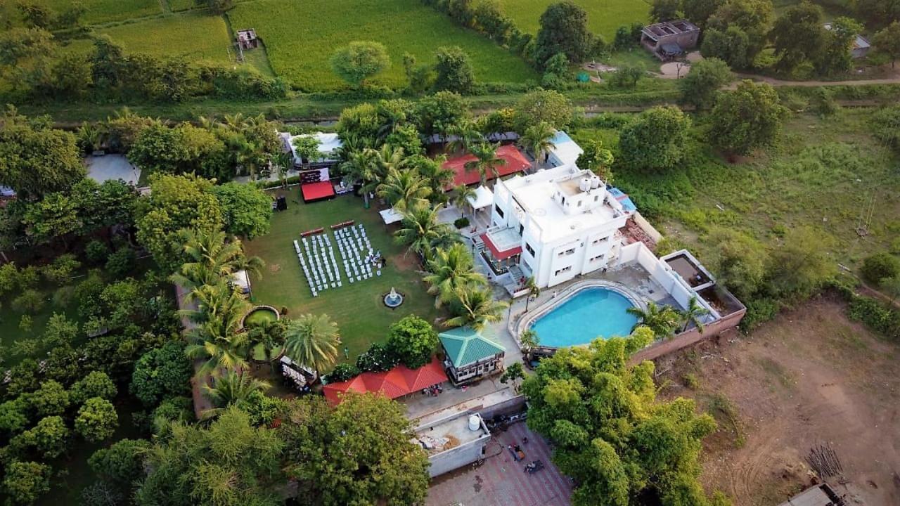 Royal Club & Resort Ахмедабад Экстерьер фото